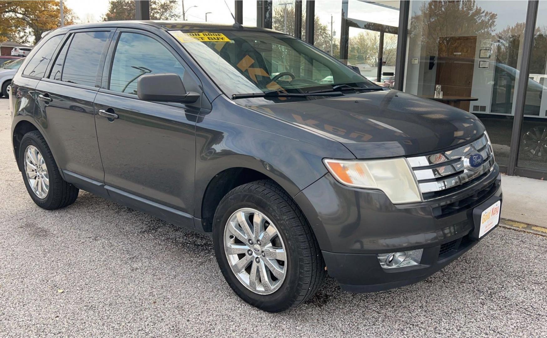 2007 Black Ford Edge SEL Plus FWD (2FMDK39C77B) with an 3.5L V6 DOHC 24V engine, 6-Speed Automatic transmission, located at 1633 W Kimberly, Davenport, IA, 52806, (563) 323-5341, 41.559456, -90.598732 - Photo#2